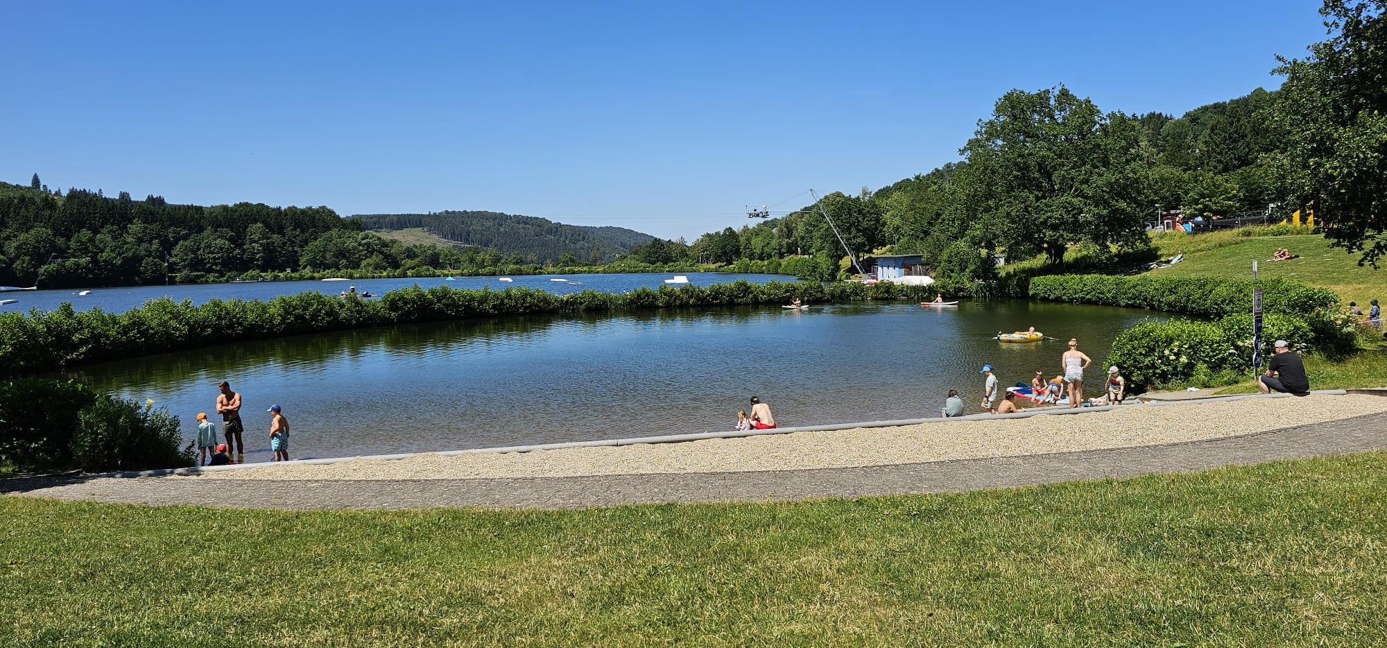 Hillebachsee zwemvijver met zandstrand